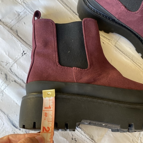 Nordstrom Rack Chunky Lug Sole Bellamy Chelsea Booties - Picture 11 of 12